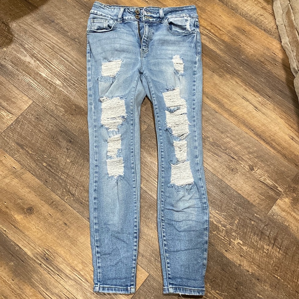 Size 29 Kancan signature skinny jeans